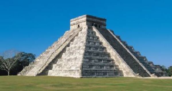 Messico: trovato un tunnel sotto la piramide di Quetzalcoatl