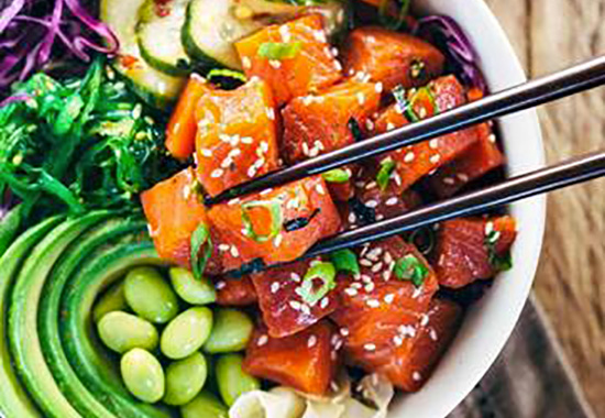 Insalata con tuna cubes