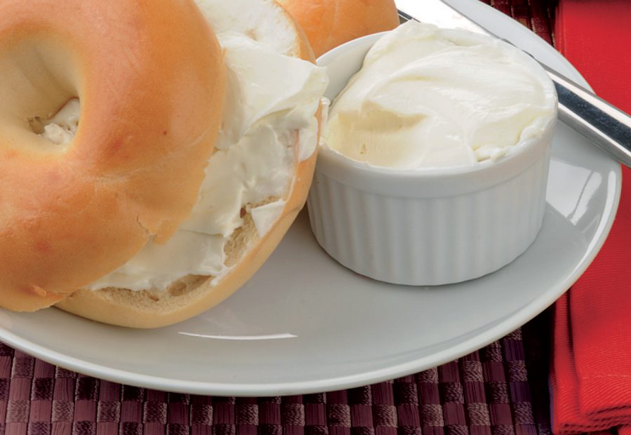 Sour cream: cos’è e dove comprarla